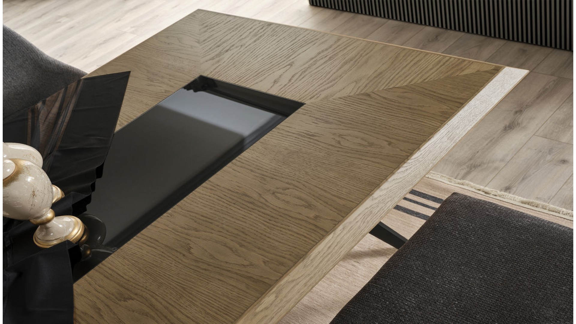 Piramit Yemek Odası