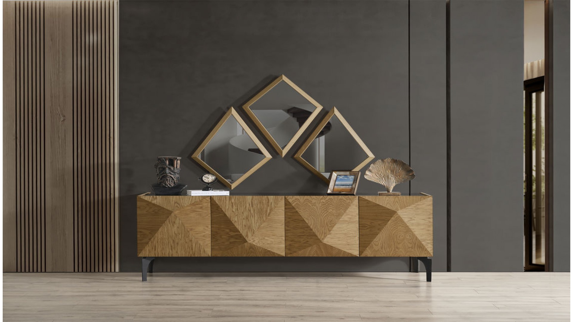 Piramit Yemek Odası