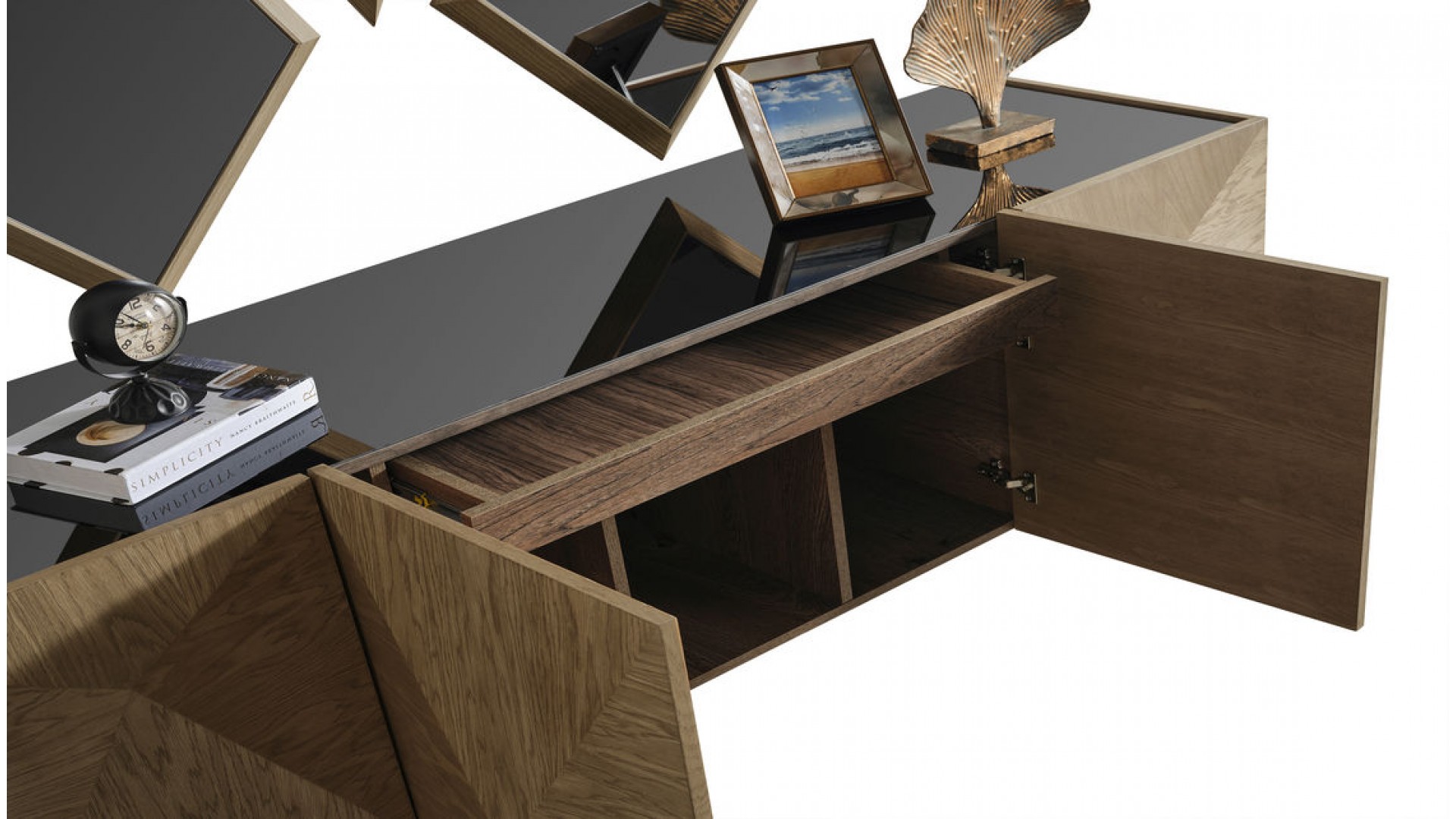 Piramit Yemek Odası